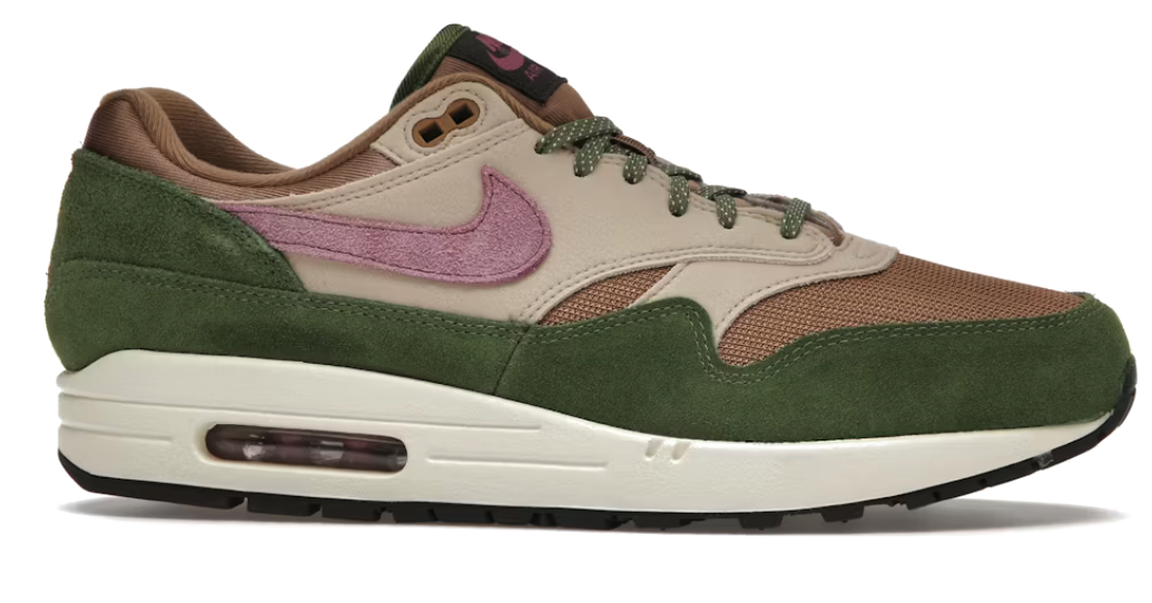 Nike Air Max 1 SH Treeline spinning in 360 degrees